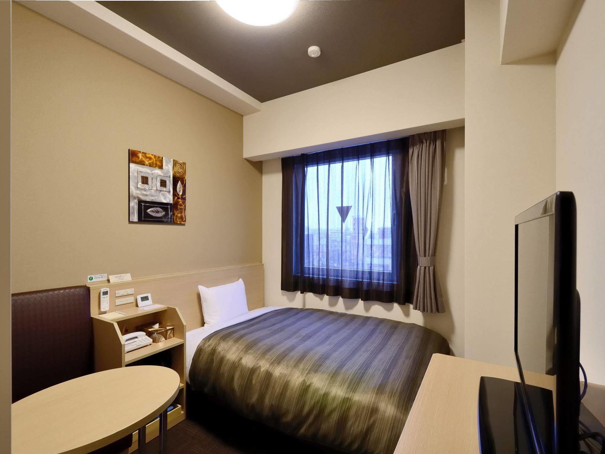 Hotel Route-Inn Hita-Ekimae Екстериор снимка