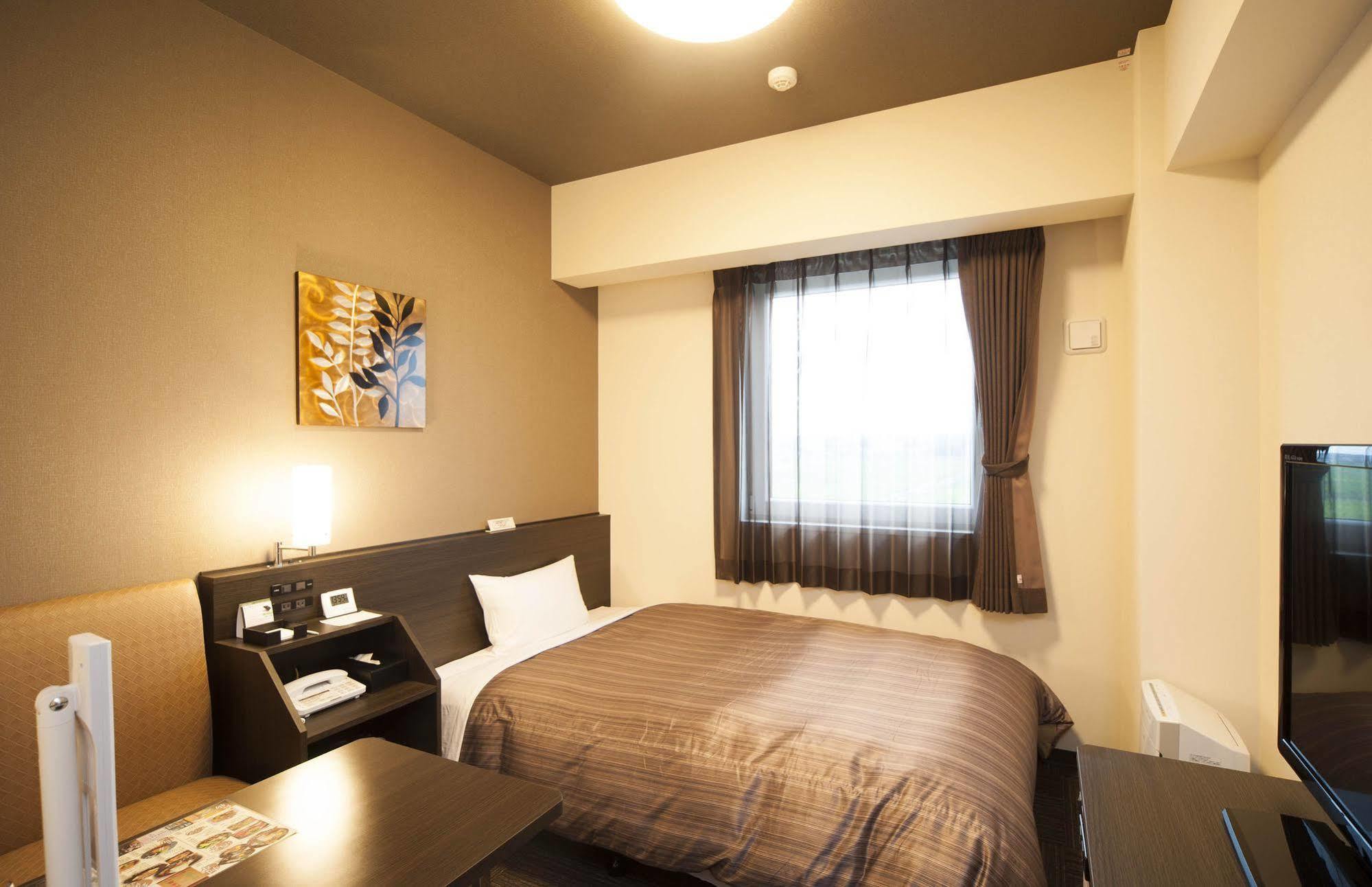 Hotel Route-Inn Hita-Ekimae Екстериор снимка